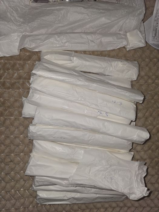 Plafoniera moderna, alama aurita cu cristale