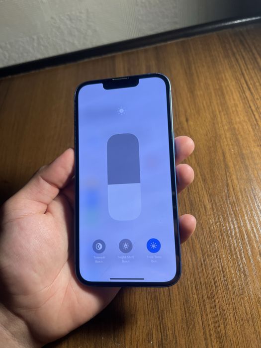 айфон 13 , 256 гб в идеале