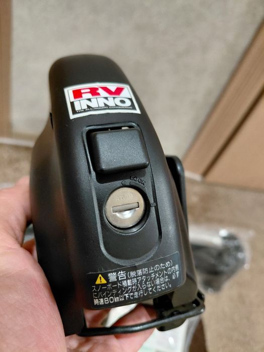 Крепление на багажник для сноубрда и лыж