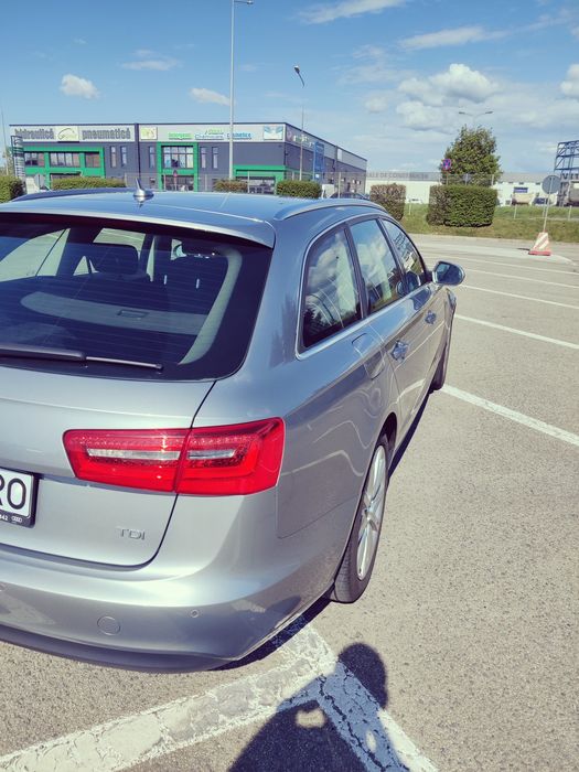 Vând Audi A6 2014 cutie manuala