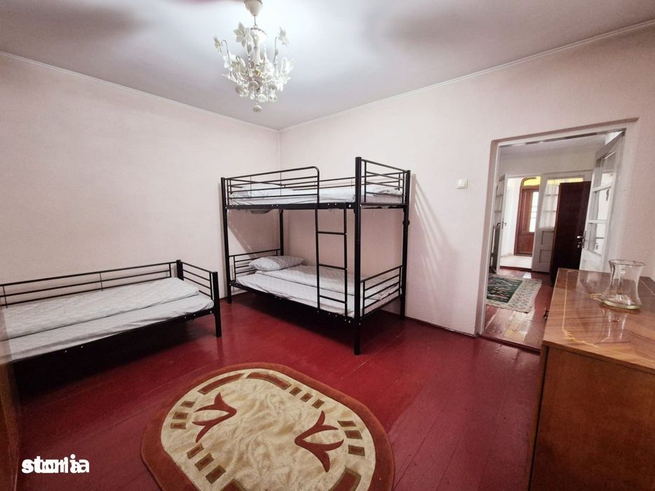 Casa cu teren foarte generos, la 5 minute de centrul orasului