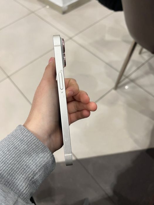 продам айфон 14