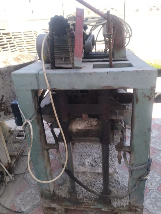 Станок пескаблочный