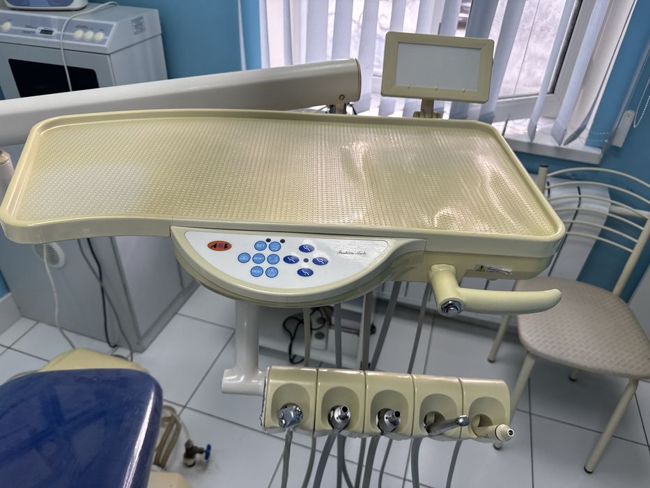 Стоматологическое  кресло