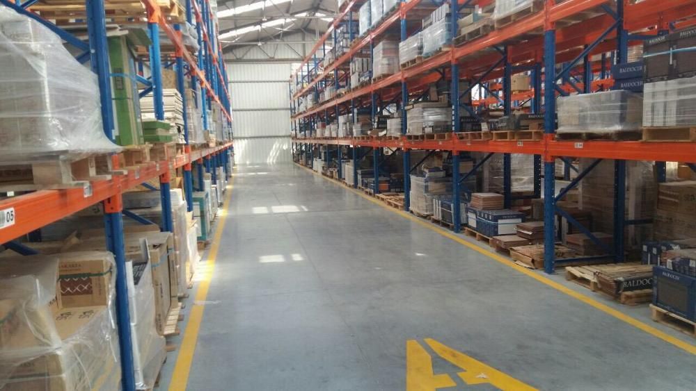 Дава се под наем Склад в с. Езерово, Област Варна - 2000 кв.м за 30.6 € - Снимка #4