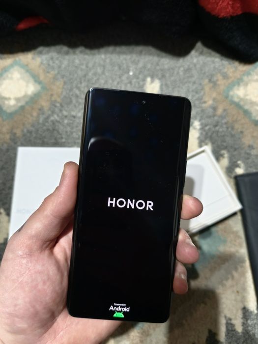 Vând Honor Magic 7 lite!