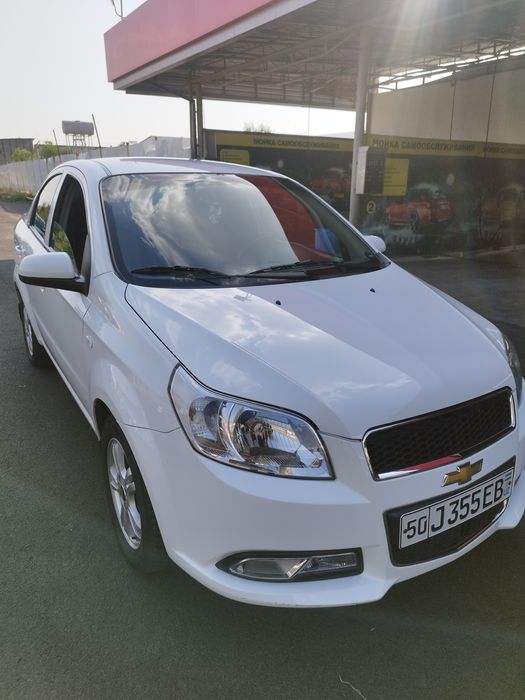 Nexia 3 sotiladi avtomat