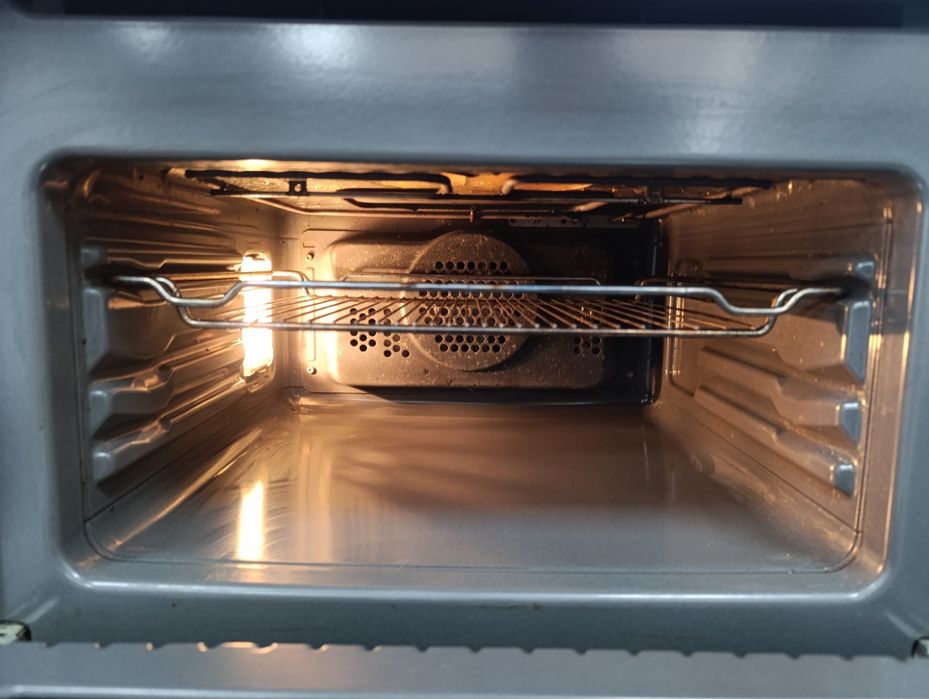 Фурна с микровълнува Siemens