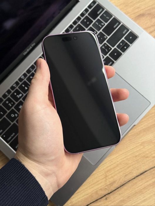 iPhone 16 pink sotiladi !