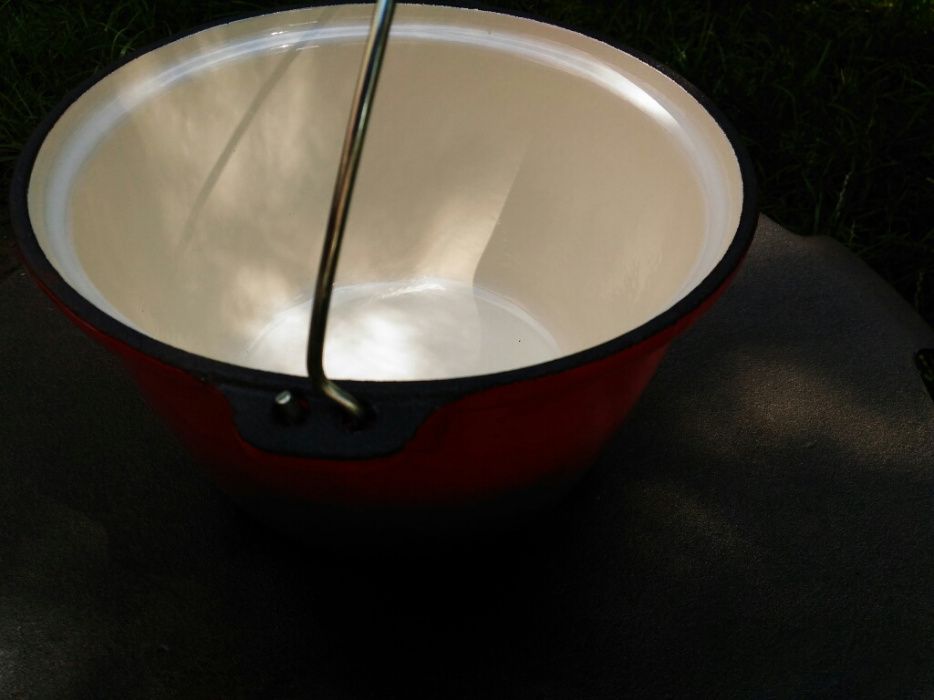 Ceaun din fonta emailata 5 L  169  lei  4 /5/7,2/10,8/16 l