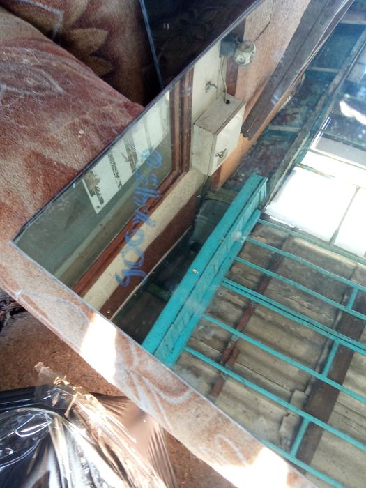 Зеркала разные. Л