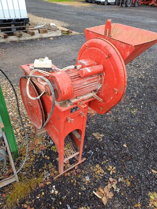 Moara si batoza de porumb Moara la cardan