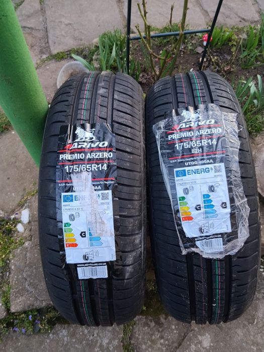 Две нови летни гуми 175/65/14  ARIVO- 70 €.