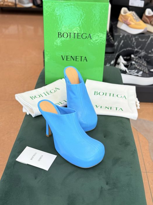 Луксозни дамски обувки на ток BOTTEGA VENETA Baby Blue