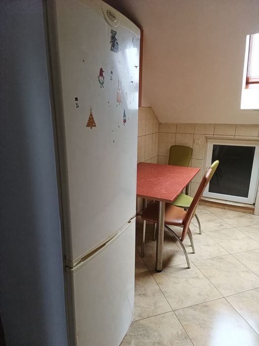 Inchiriez apartament cu 2 camere