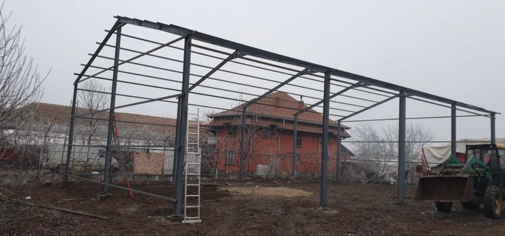 Vand hale metalice sau schimb cu masina