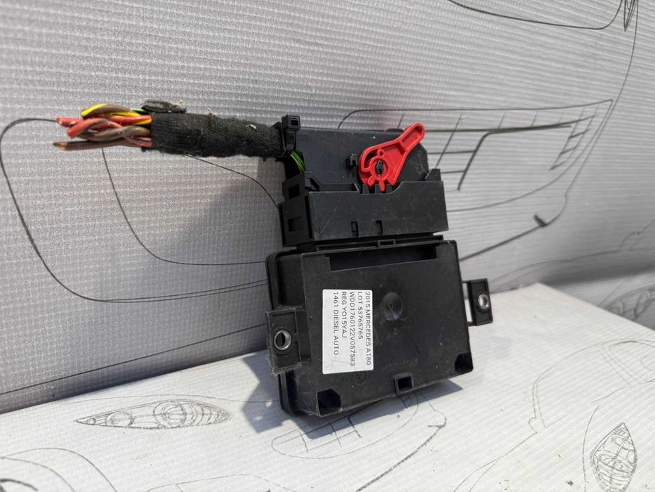 Modul frână de mana EPB / (SG EPB) Mercedes-Benz A W176 A2469003014 2015 / [2012-2018] / (5B3)