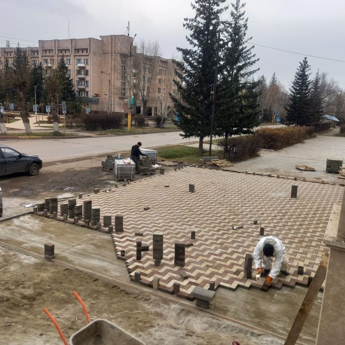 Укладка брусчатки и асфальта