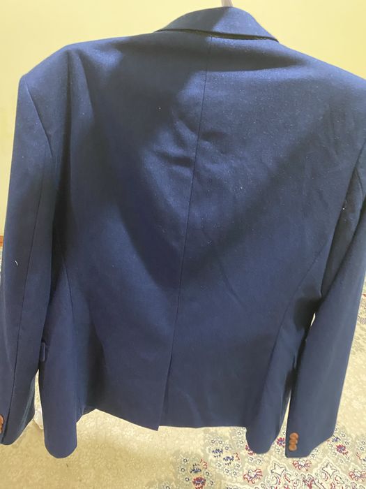 Продаеться костюм