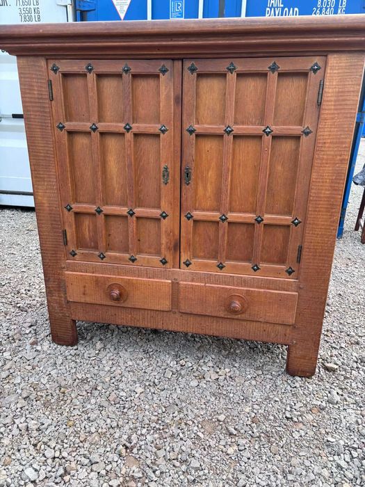 Винтидж, ретро шкаф и бюфет