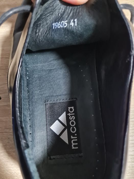 Vând pantofi de ocazii speciale