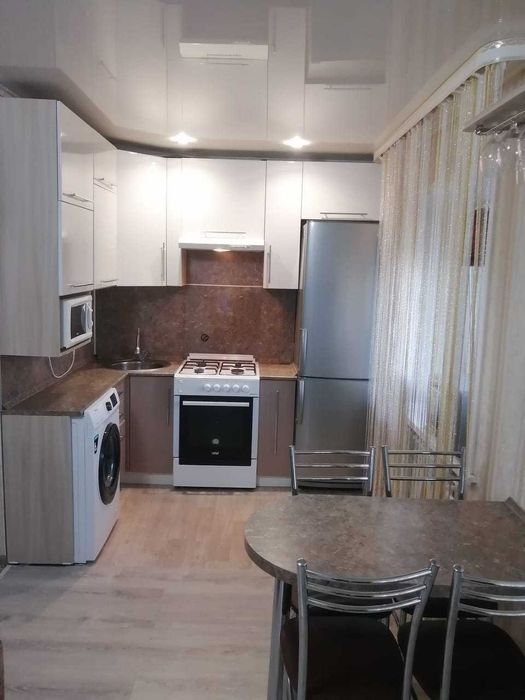 2-комн. квартира, 46 м2, р-н Клуб строителей.
