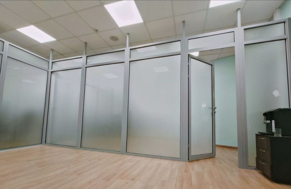 Пластиковые Перегородка  Алюминиевые Астана