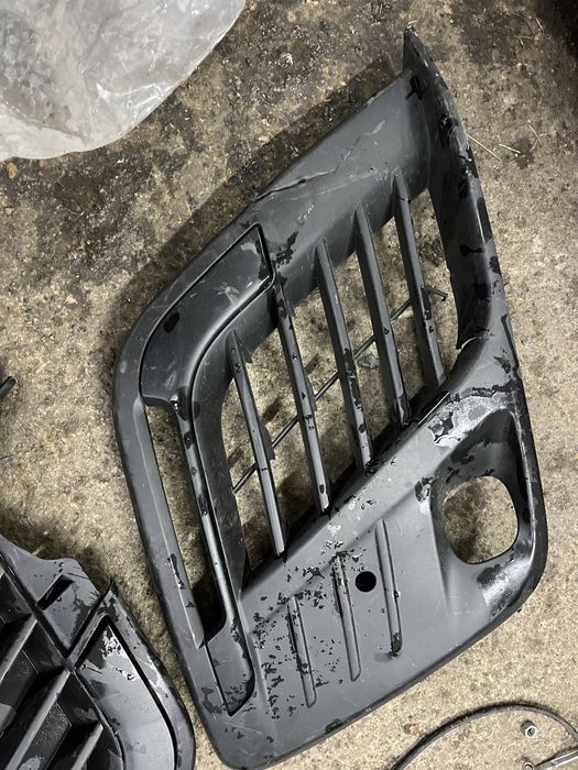 Решетка Халоген Peugeot Expert 2016