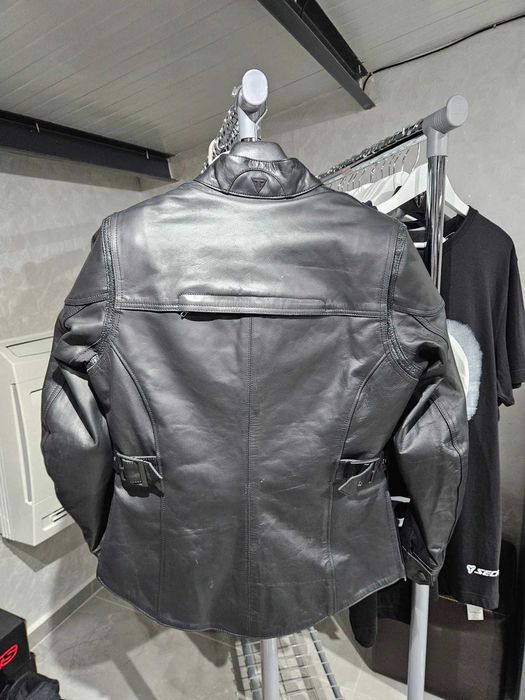 Нови дамски якета Triumph, Segura, M11
