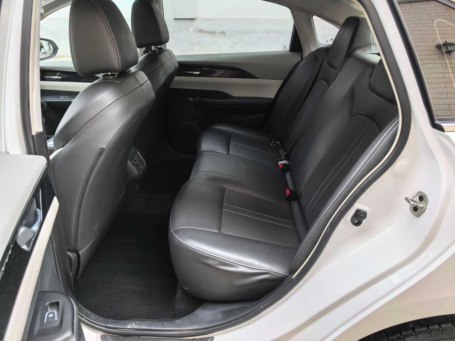 Elektromobil DONGFENG E70