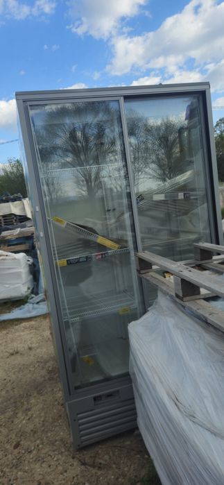 Продавам Хладилни витрини