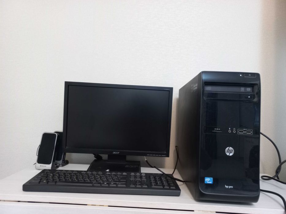Компьютер со столом