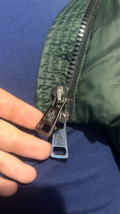 Geaca Moncler de dama , cu blana naturala , originala