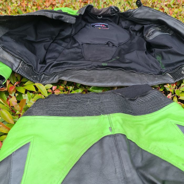 Мото яке и панталон екип естествена кожа