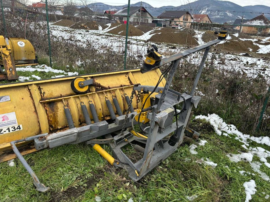 Lama de zapada , deszapezire electrohidraulica Nido 2,8 metri