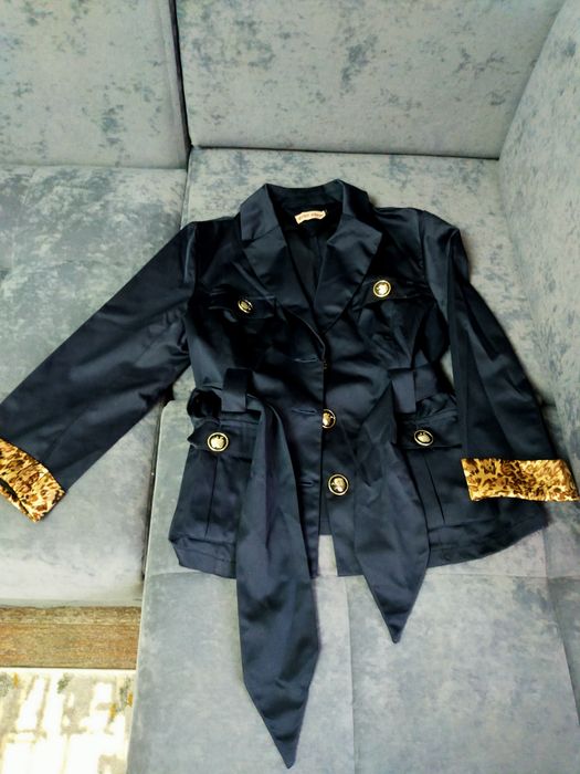 Продам женские платья