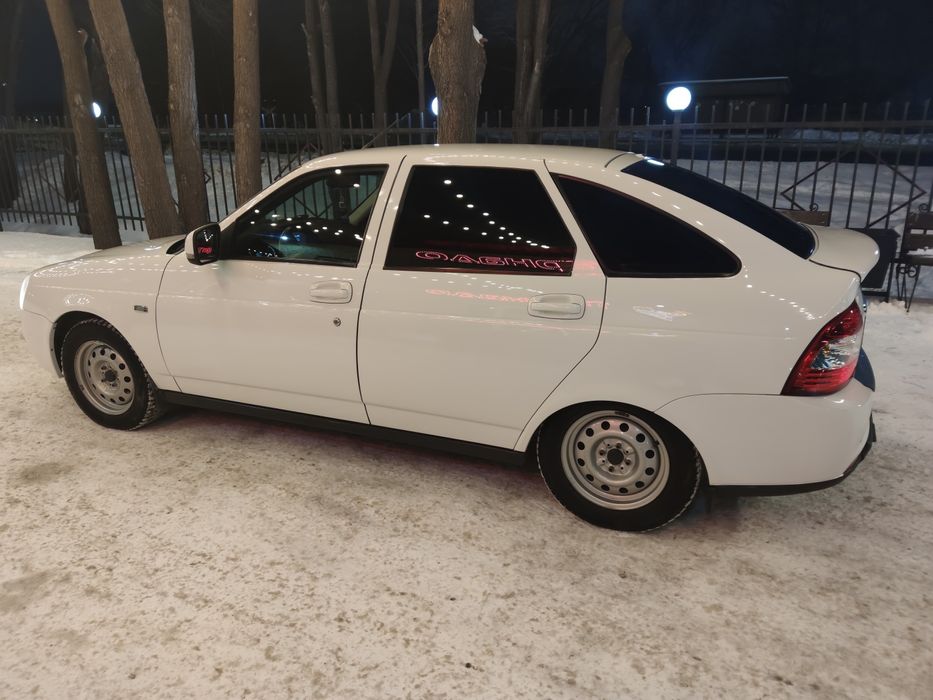 Продам Ладу Приору люкс