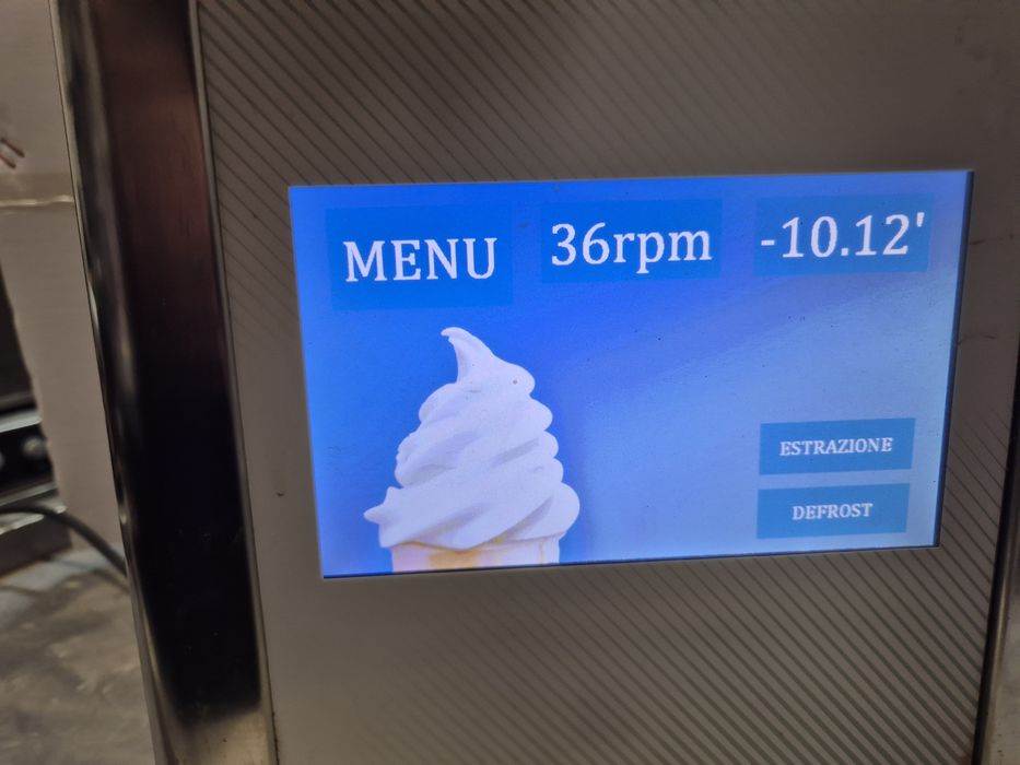 Сладолед машина SPM, работеща и като скрежина