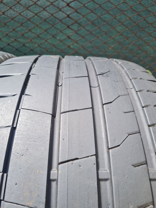 Doua anvelope Continental 285-35-19