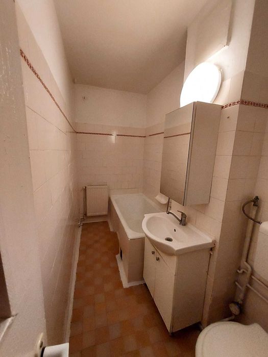 Proprietar-Inchiriez Ap. 3 cam. dec. Cireșica, et.1