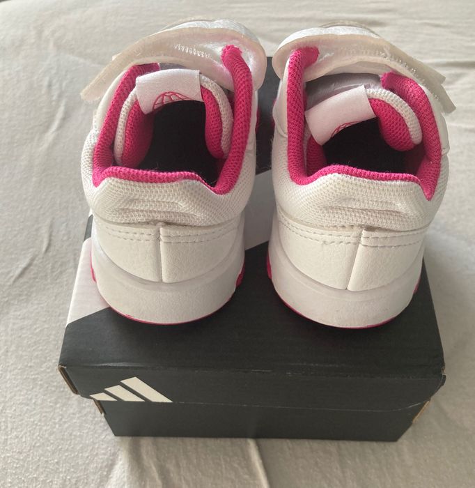 Маратонки Adidas