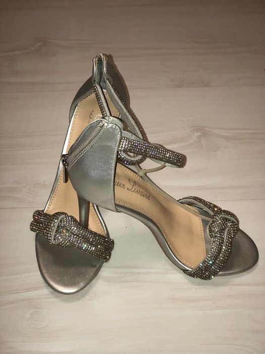 Босоножки вечерние со стразами