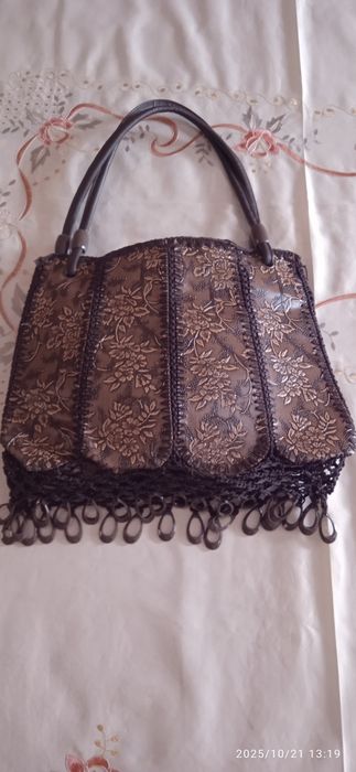 Sumkalar sotiladi. Holati zoʻr. 30 mingdan berib yuboraman.