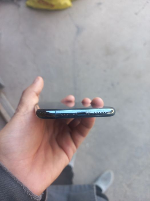 iphone 11 pro 64 GB LLA
