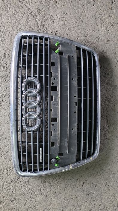 Предна решетка Ауди А8