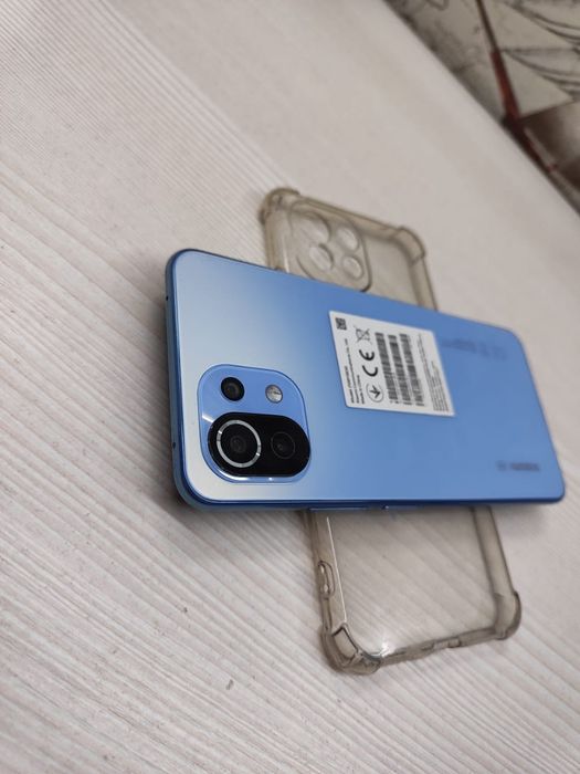 Продам XIAOMI 11