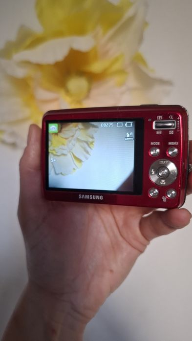 Компактен дигитален фотоапарат Samsung PL10