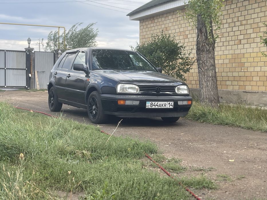 Продам хорошой Автомобиль Golf 3 , гольф 3