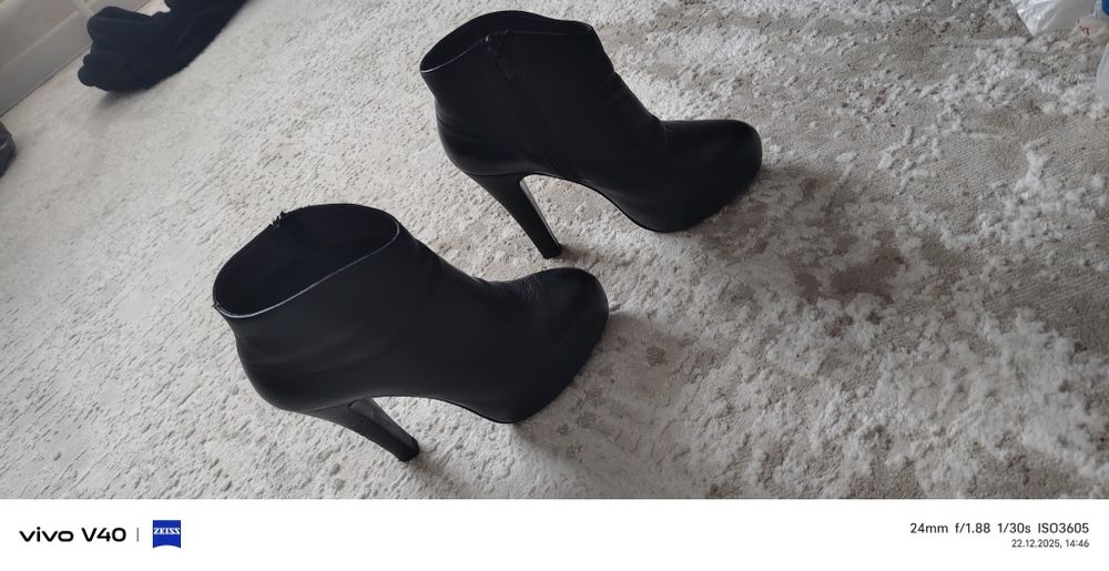 Продам ботильоны/// Сатамын