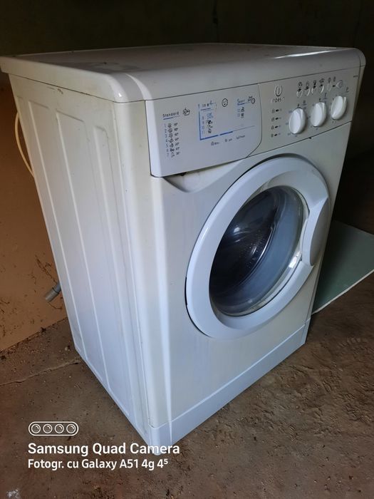 Dezmembrez masina spălat indesit